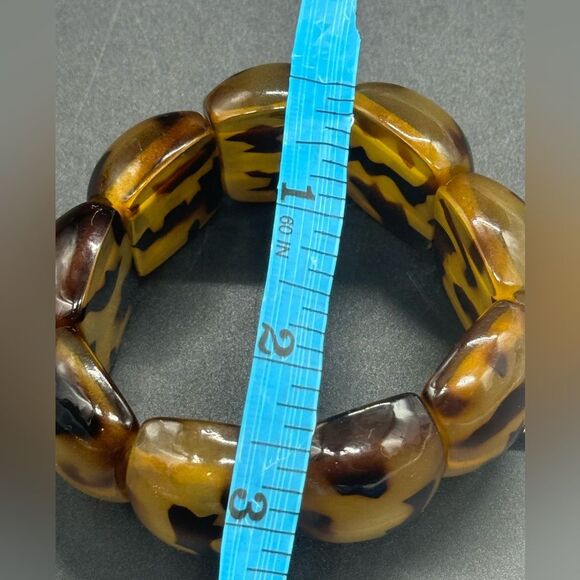 Sequin Statement Faux Tortoise Shell Lucite Wide Bangle Bracelet - Picture 8 of 8